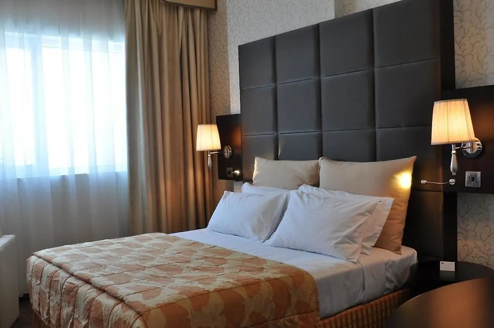 The Park Hotel Formerly Dubai 4*,